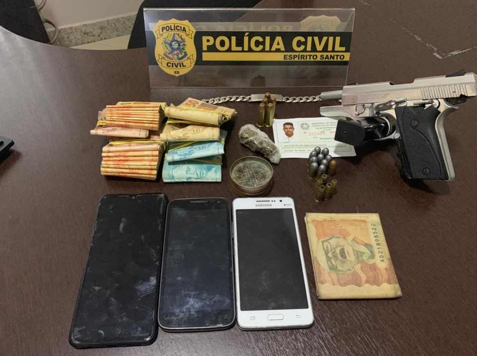 Polícia apreende arma, drogas e dinheiro durante operação em São Mateus 1